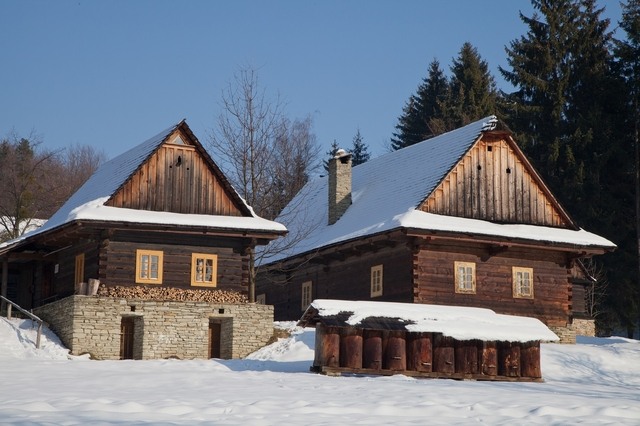 Valašská dědina, archiv Národní muzeum v přírodě v Rožnově pod Radhoštěm