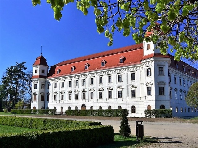 Zámek Holešov