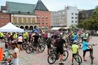 Na kole do práce i pro dětskou onkologii, za vínem či barvami – na Východní Moravě